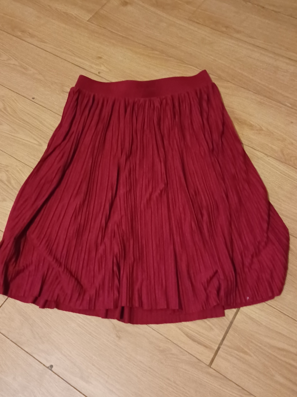 Women's Red Pleated Midi Skirt